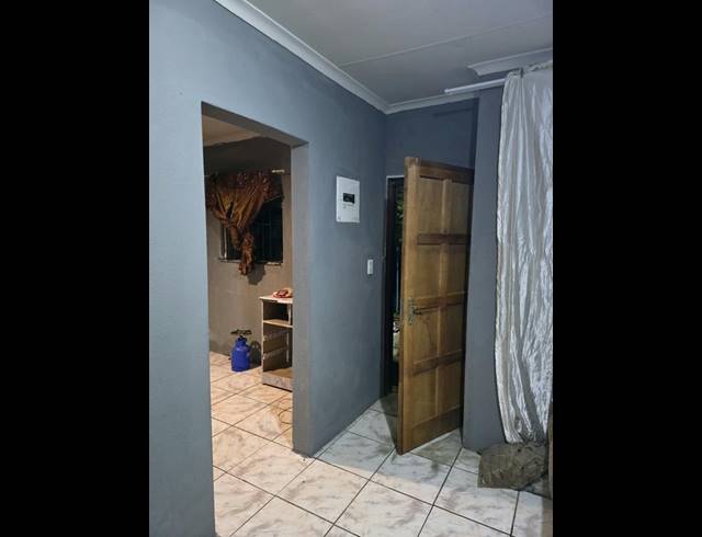 2 BEDROOM HOUSE FOR SALE IN OLIEVENHOUTBOSCH